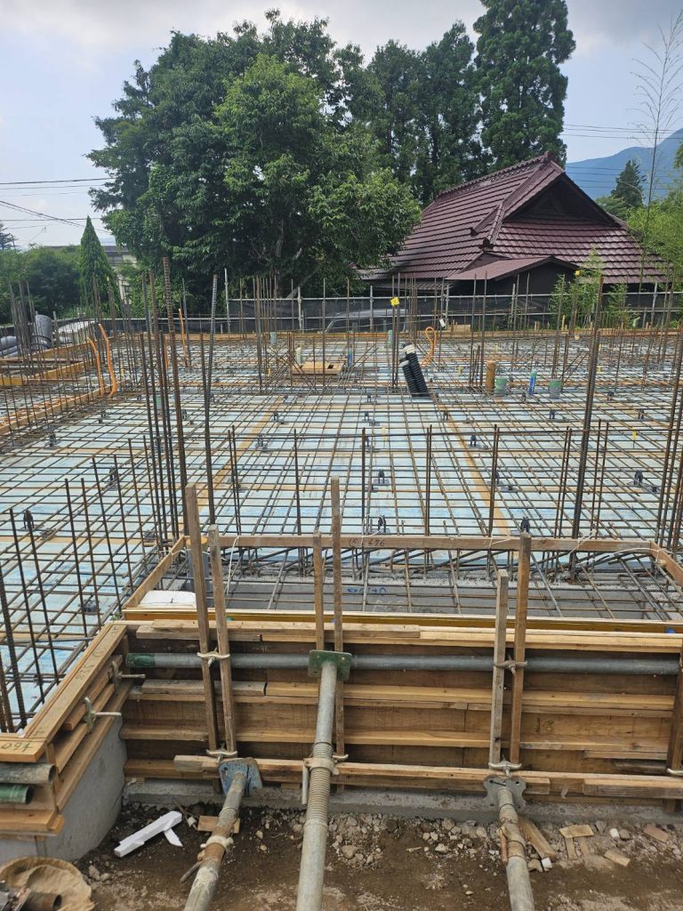 箱根 仙石原基礎工事の写真1枚目